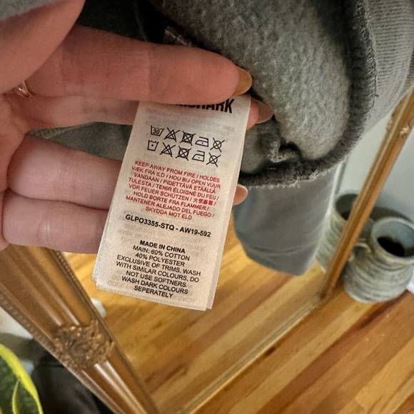 Gymshark Women's Blue Cropped Hoodie - Picture 4 of 5